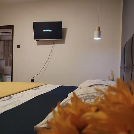 Apartman Hric -50M Od Plaze- Mali Lošinj Buitenkant foto